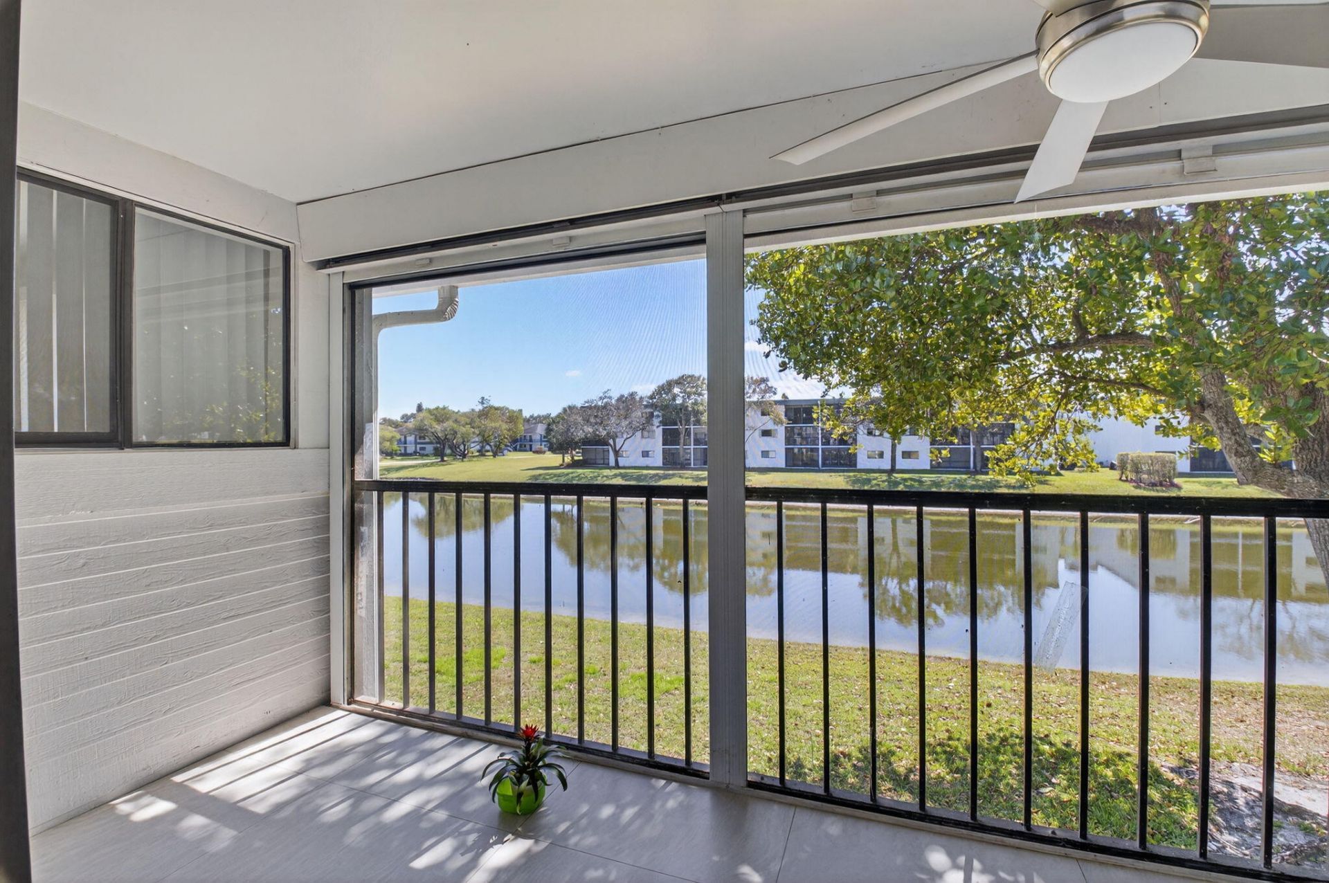 15453 Lakes Of Delray Boulevard, Unit 204, Delray Beach, FL 33484 Photo