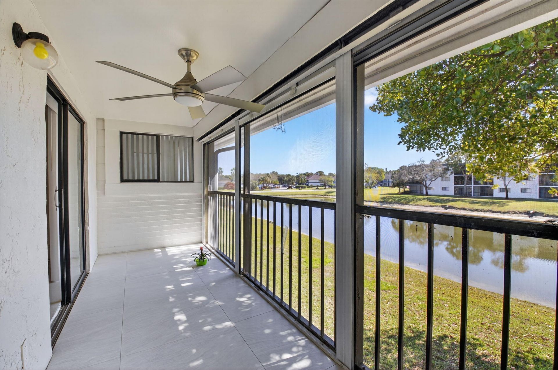 15453 Lakes Of Delray Boulevard, Unit 204, Delray Beach, FL 33484 Photo