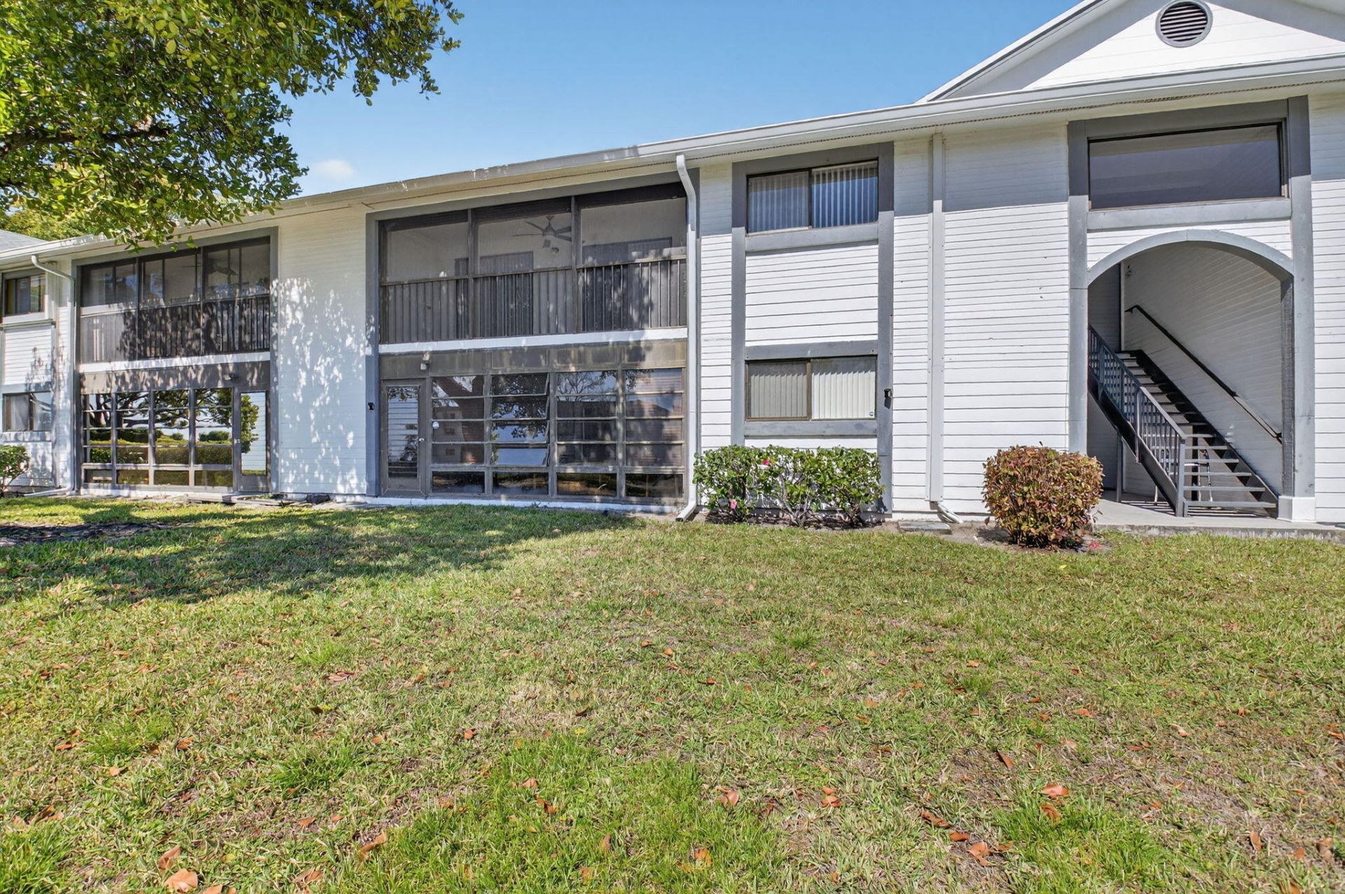 15453 Lakes Of Delray Boulevard, Unit 204, Delray Beach, FL 33484 Photo