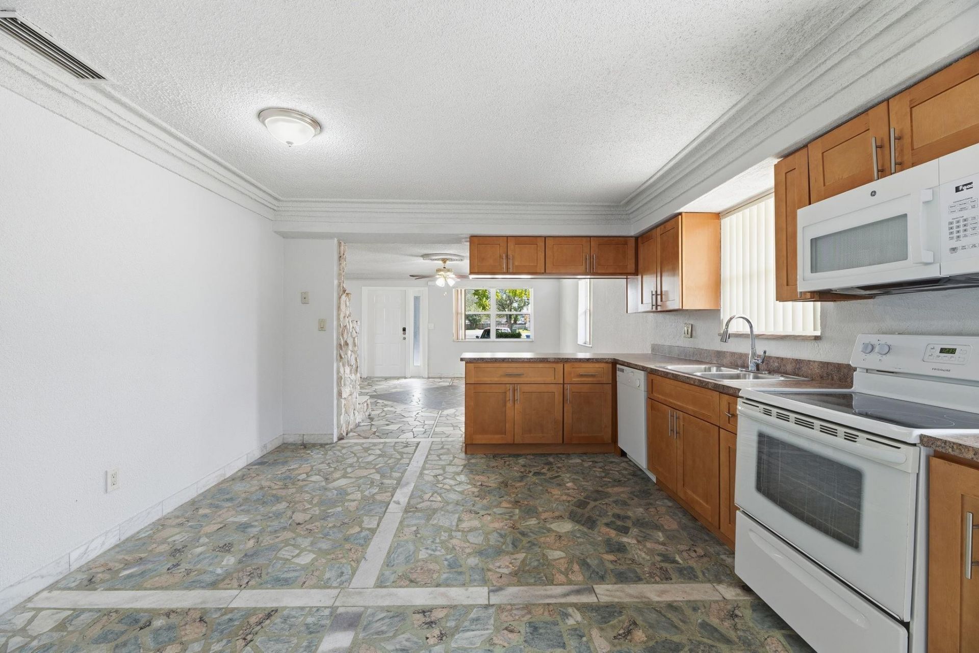 5735 Hayes Street, Hollywood, FL 33021 Photo