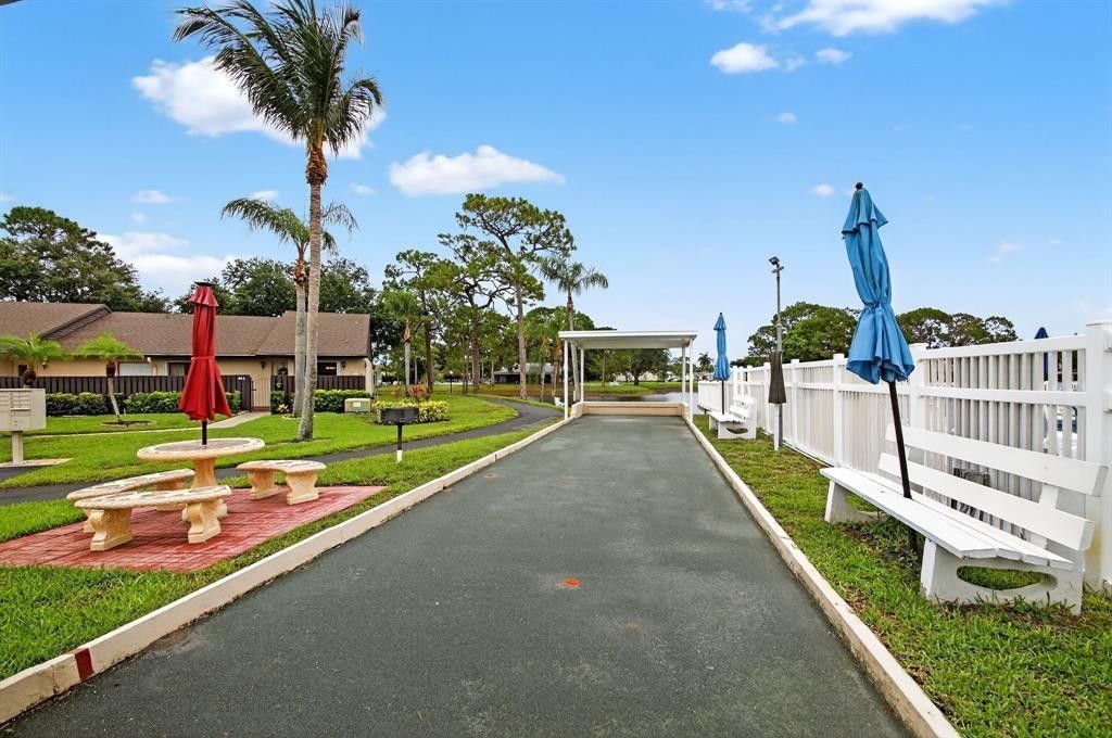 444 Pine Glen Lane, Unit D-1, Greenacres, FL 33463 Photo