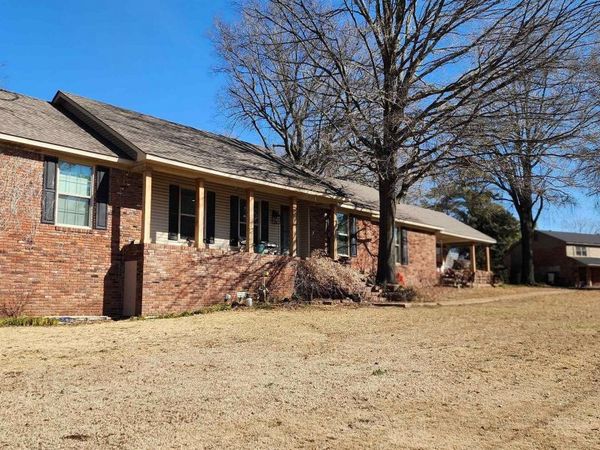 1420 Hamilton Ave, Wynne, AR 72396