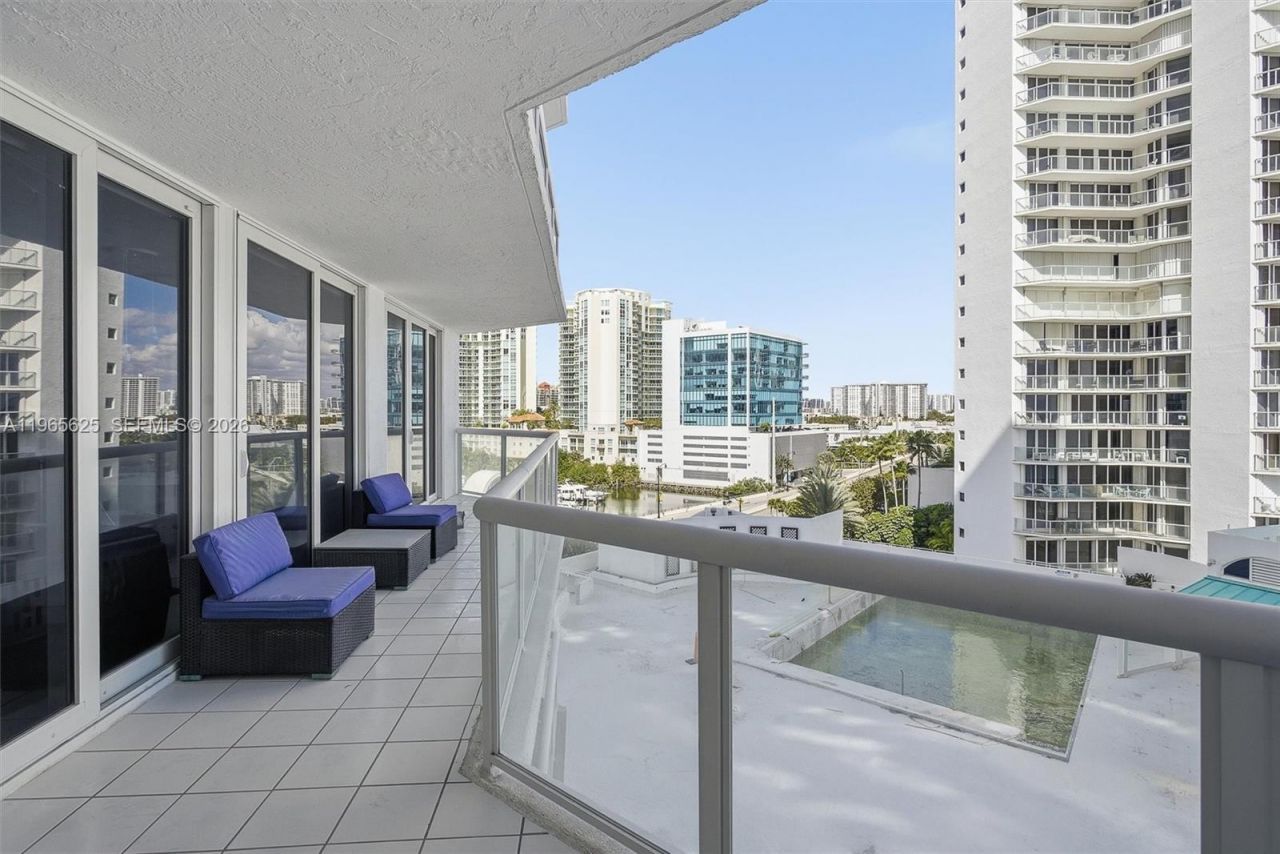 16425 Collins Ave, Unit 714, Sunny Isles Beach, FL 33160 Photo