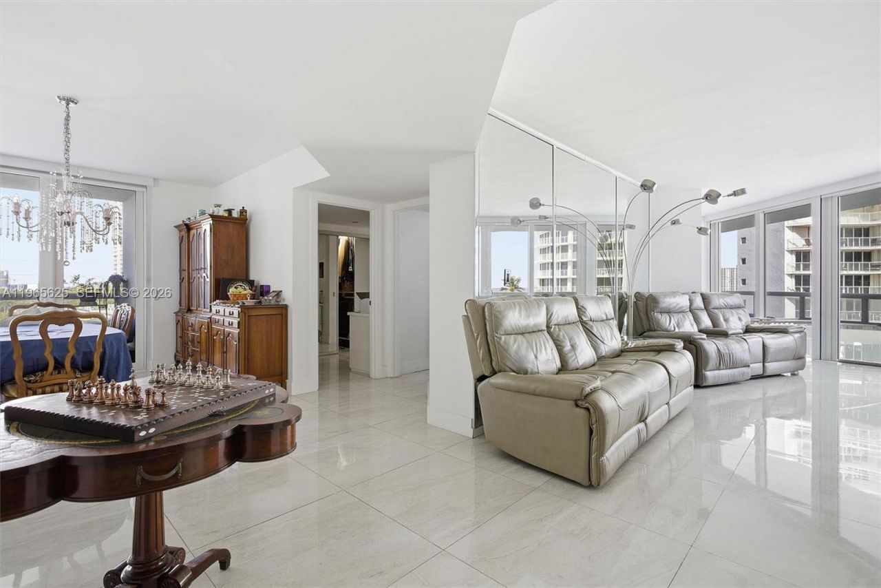 16425 Collins Ave, Unit 714, Sunny Isles Beach, FL 33160 Photo