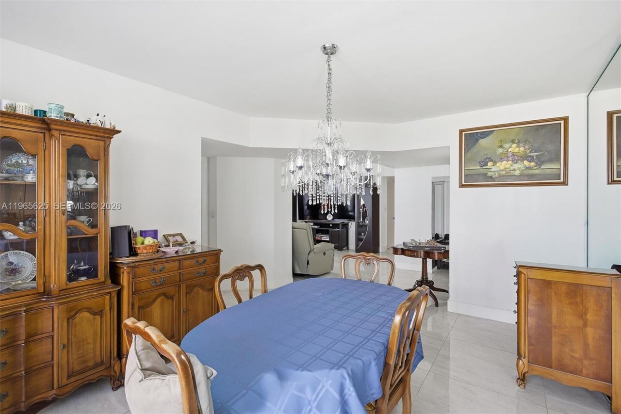 16425 Collins Ave, Unit 714, Sunny Isles Beach, FL 33160 Photo