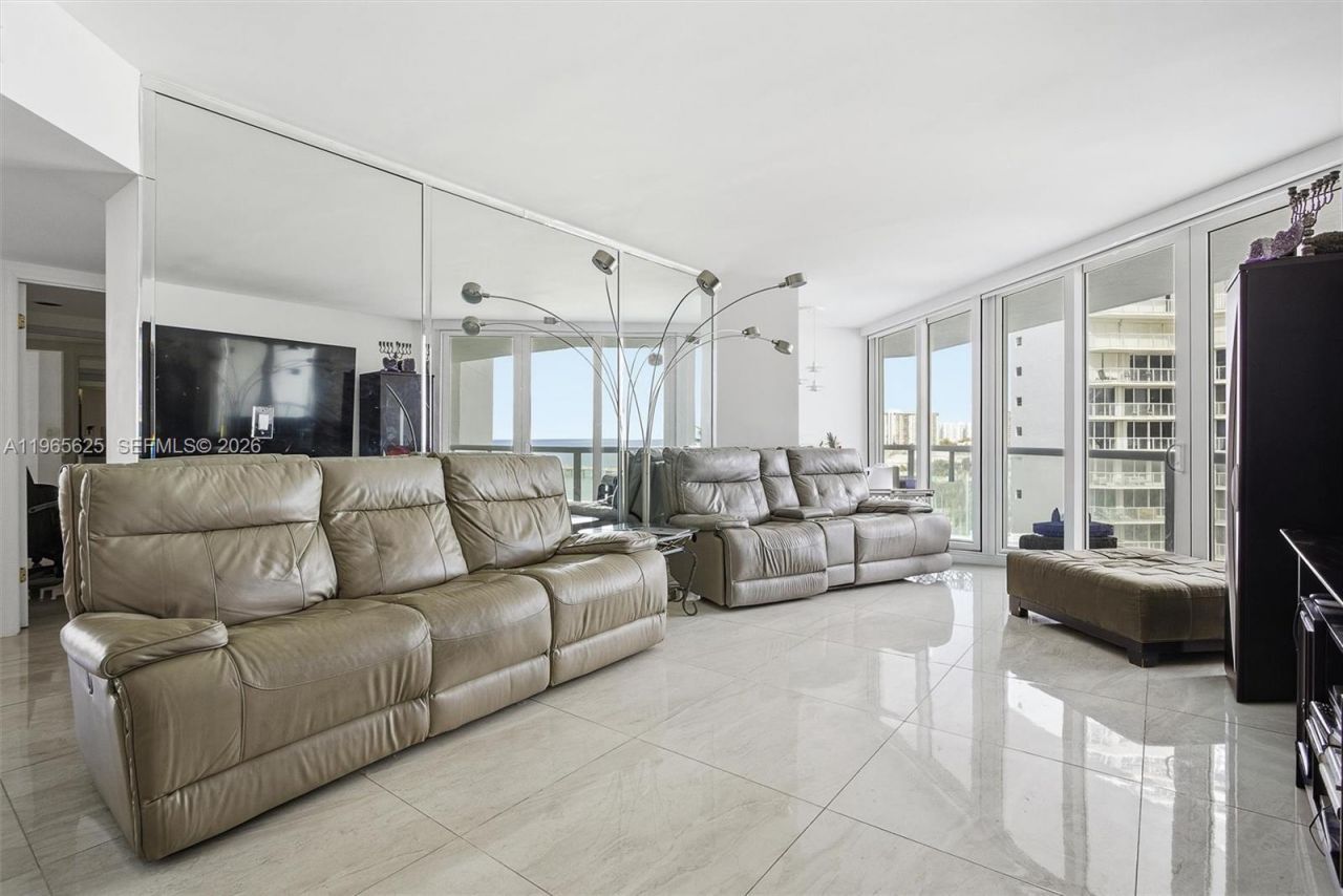 16425 Collins Ave, Unit 714, Sunny Isles Beach, FL 33160 Photo