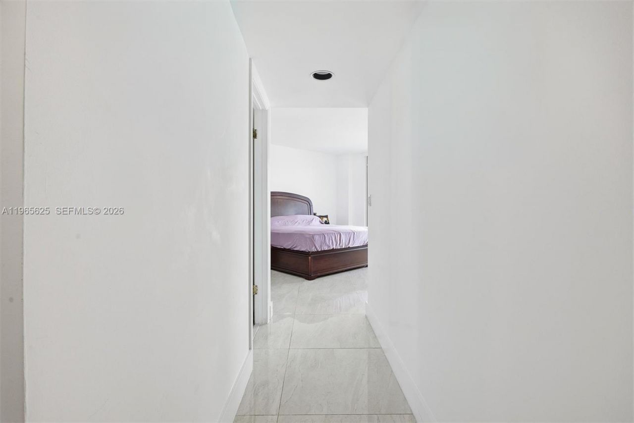 16425 Collins Ave, Unit 714, Sunny Isles Beach, FL 33160 Photo