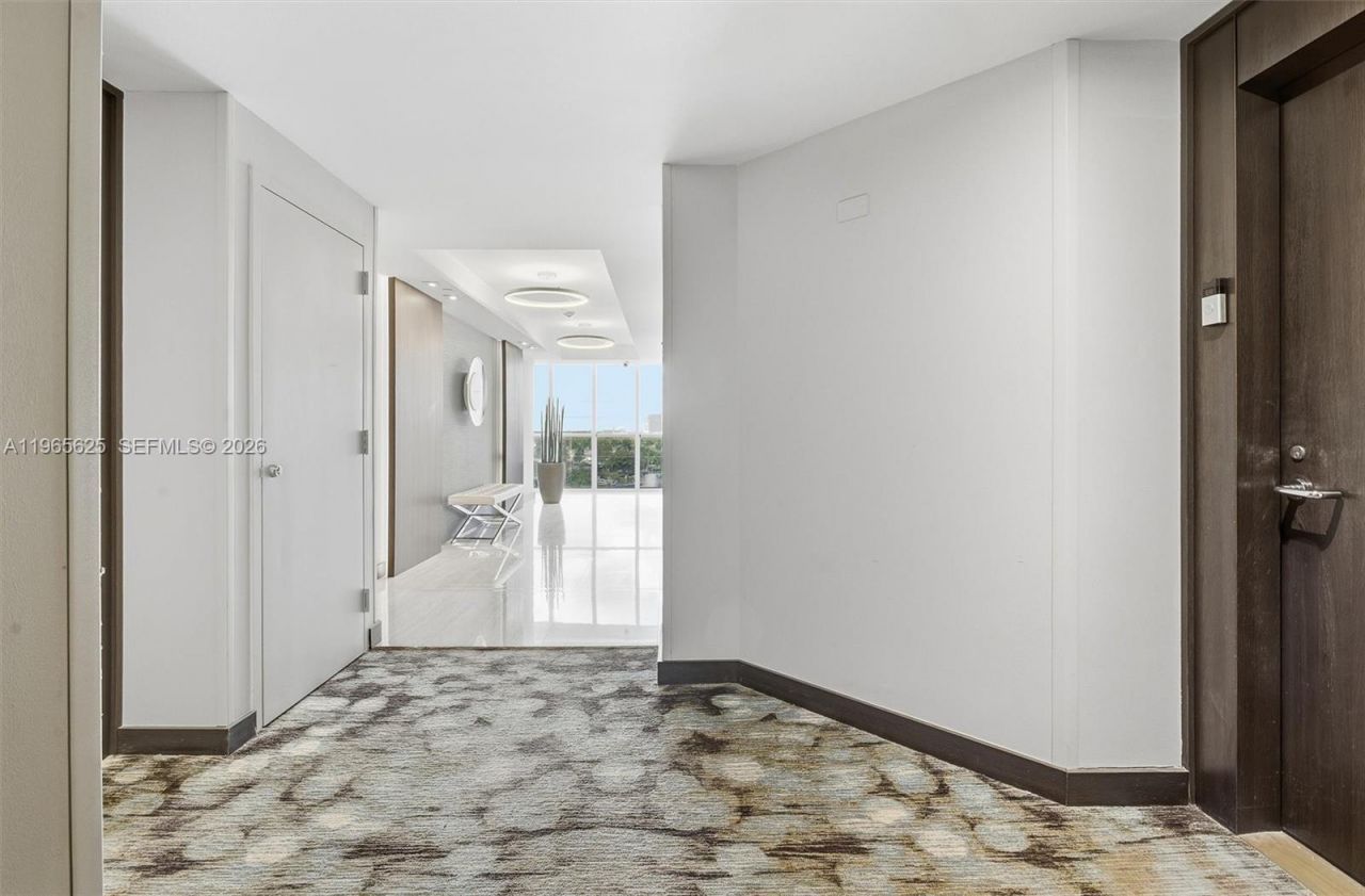 16425 Collins Ave, Unit 714, Sunny Isles Beach, FL 33160 Photo