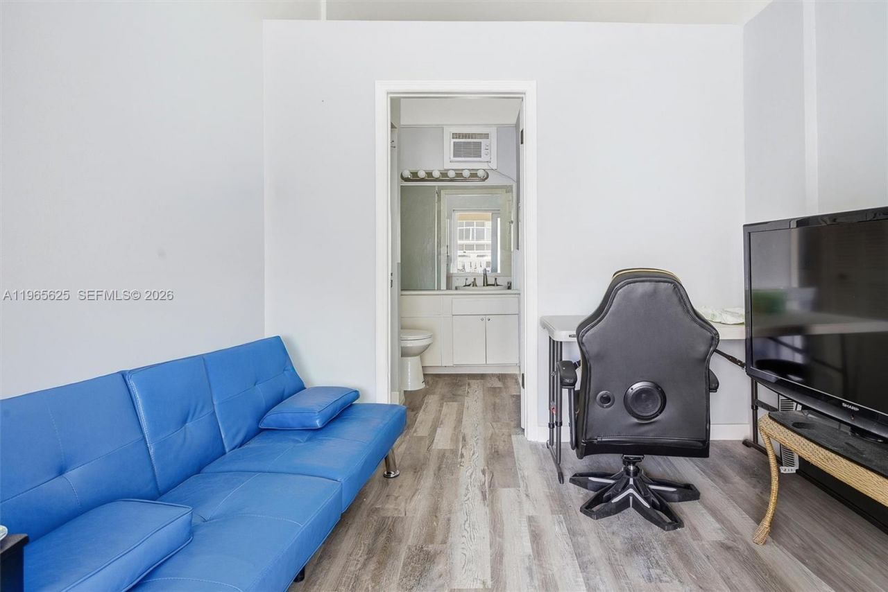 16425 Collins Ave, Unit 714, Sunny Isles Beach, FL 33160 Photo