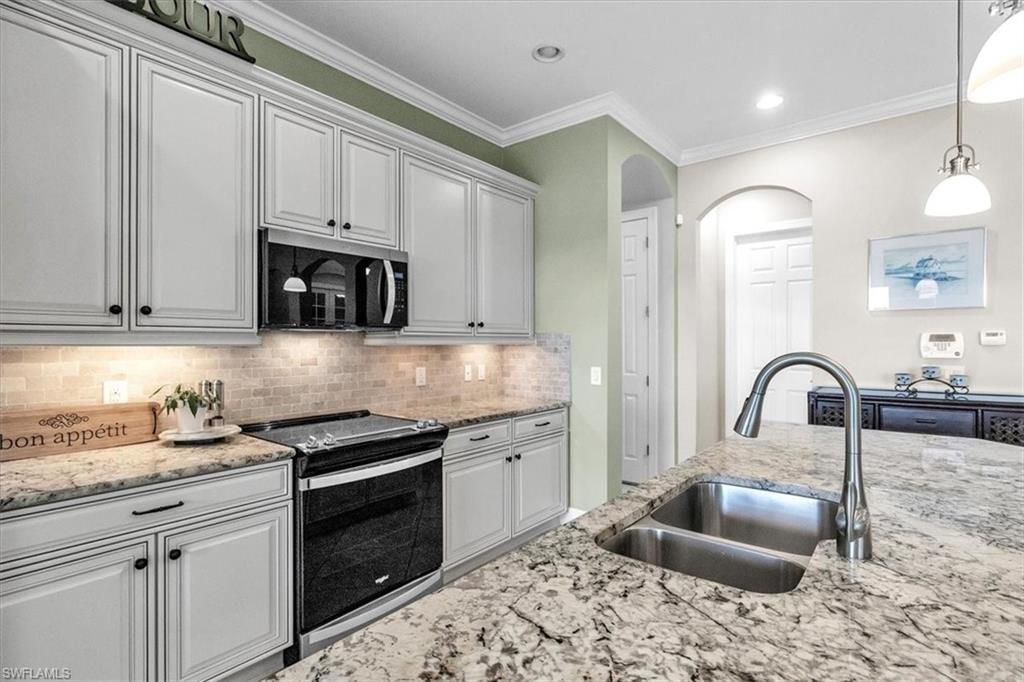 10529 Azzurra Dr, Fort Myers, FL 33913 Photo