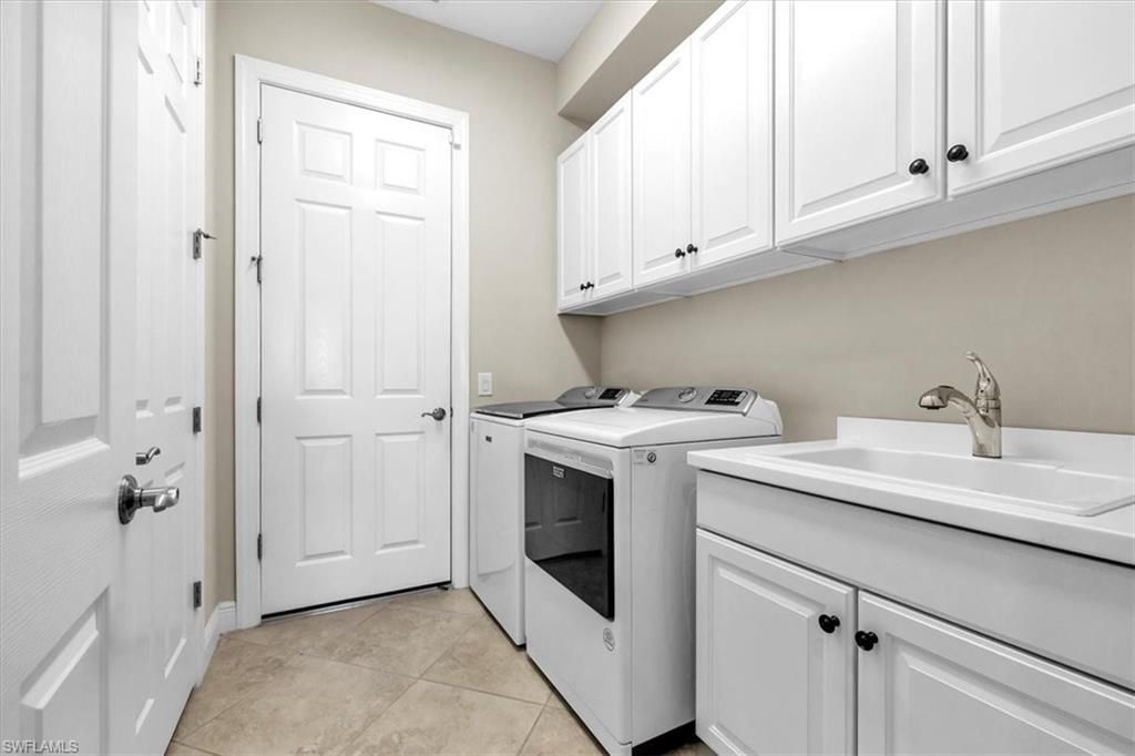 10529 Azzurra Dr, Fort Myers, FL 33913 Photo