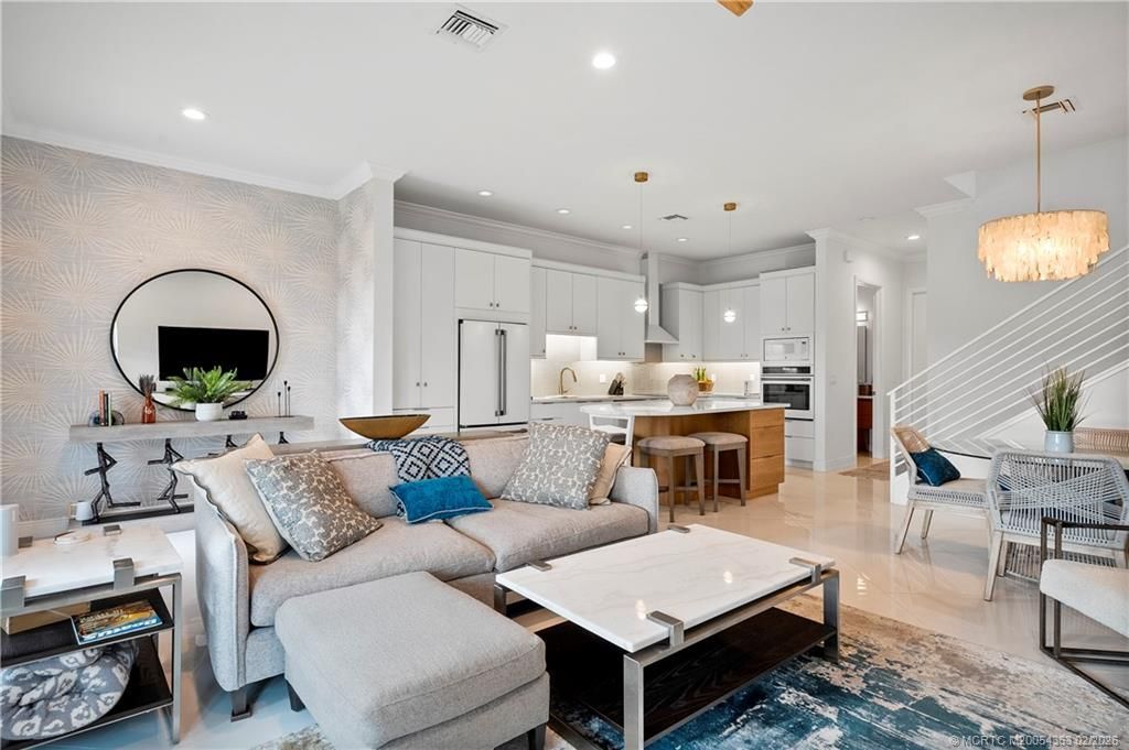 521 SW Ocean Boulevard, Stuart, FL 34994 Photo