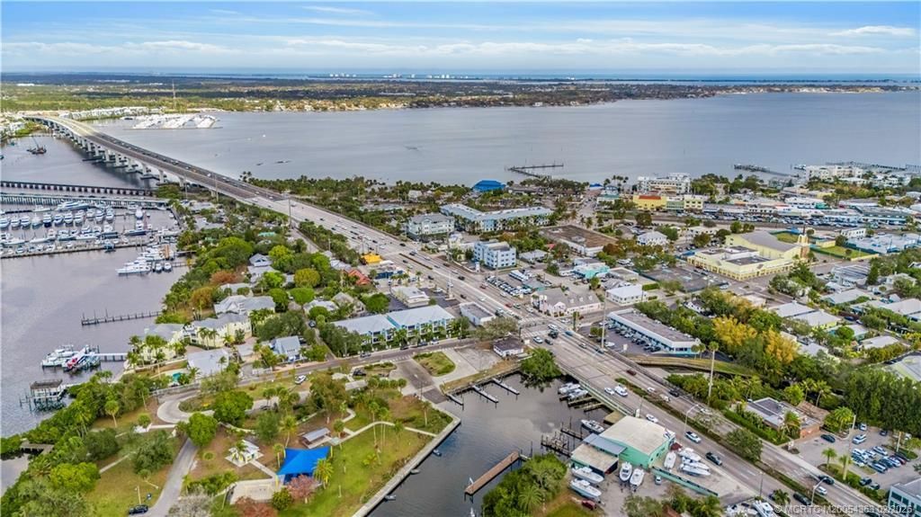 521 SW Ocean Boulevard, Stuart, FL 34994 Photo