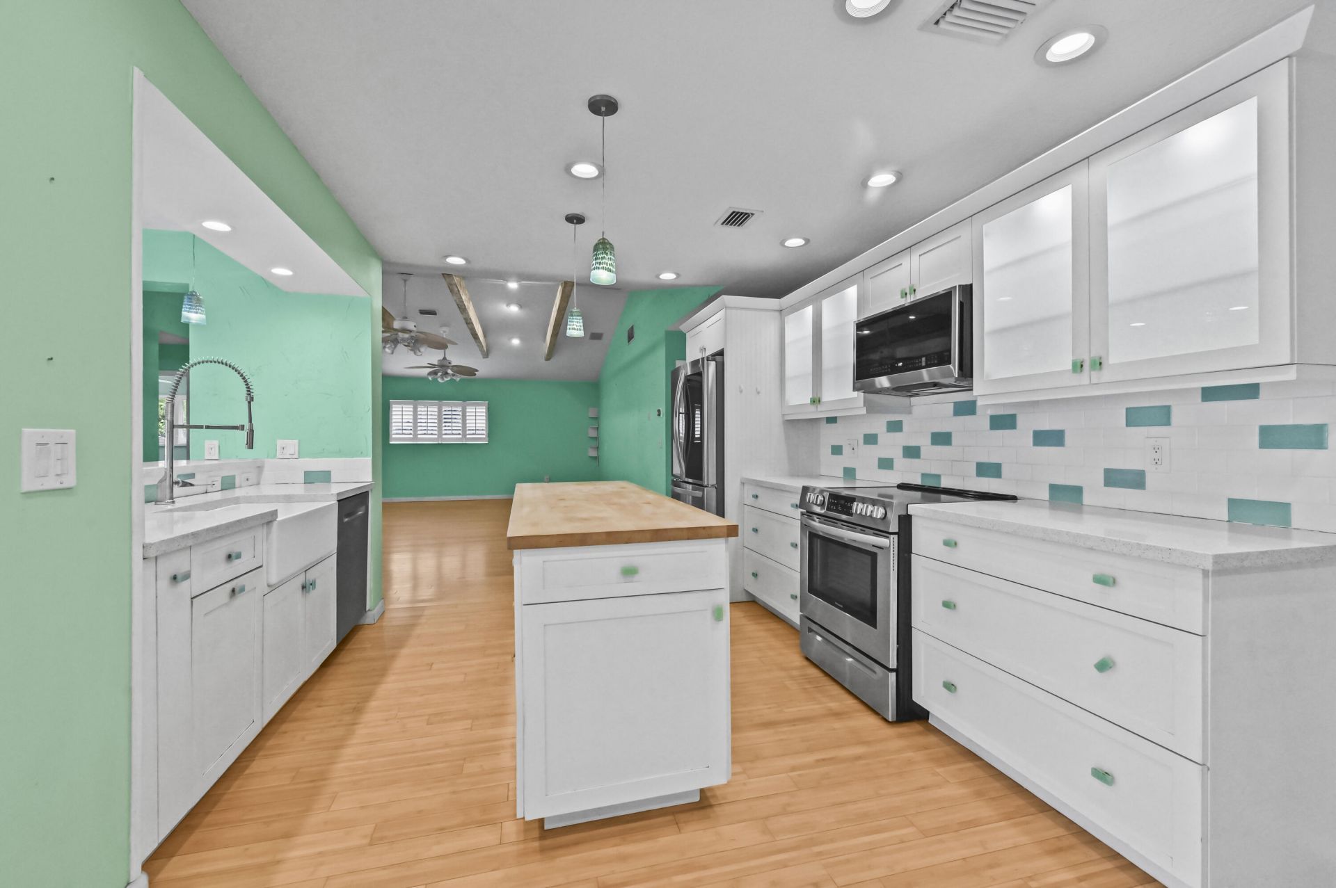 2009 SW 36th Avenue, Delray Beach, FL 33445 Photo