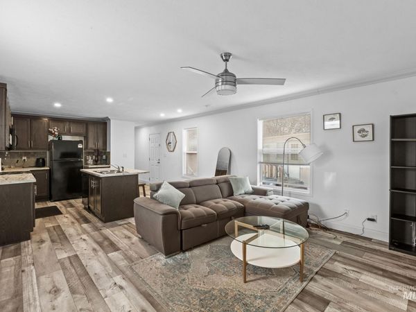 1151 N Fawn Ln, Boise, ID 83704