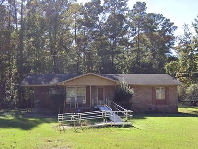 7077 Pleasant Hill Dr., Hemingway, SC 29554