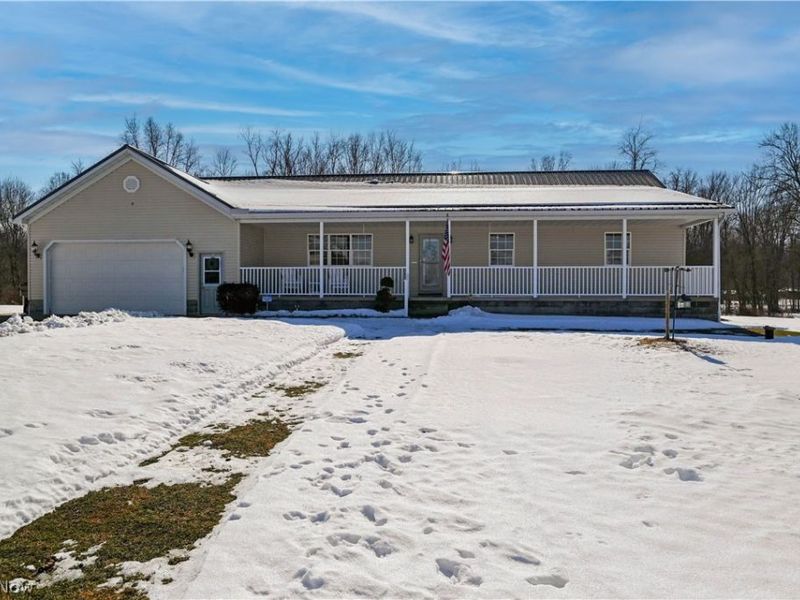 2370 Davis Peck Road, Cortland, OH 44410 Photo 1