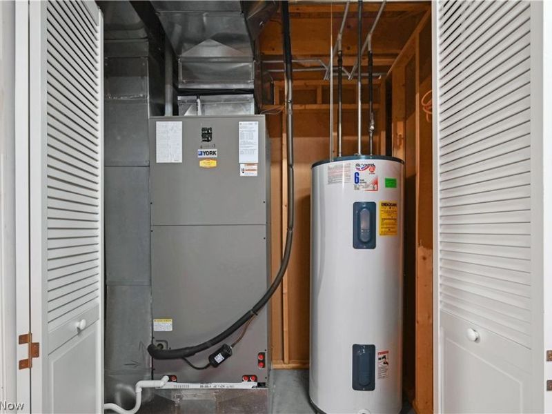 2370 Davis Peck Road, Cortland, OH 44410 Photo 27