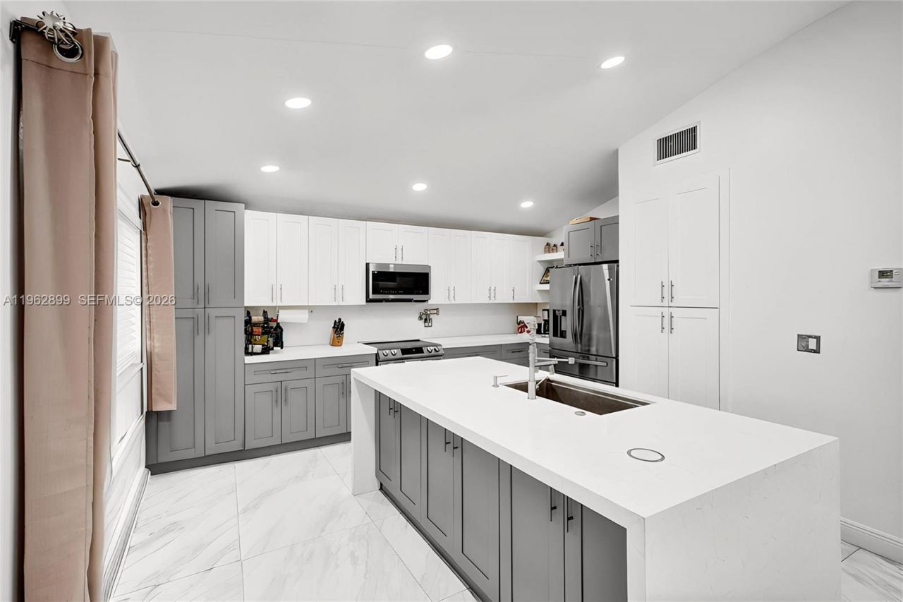 2001 N 22nd Ave, Hollywood, FL 33020 Photo