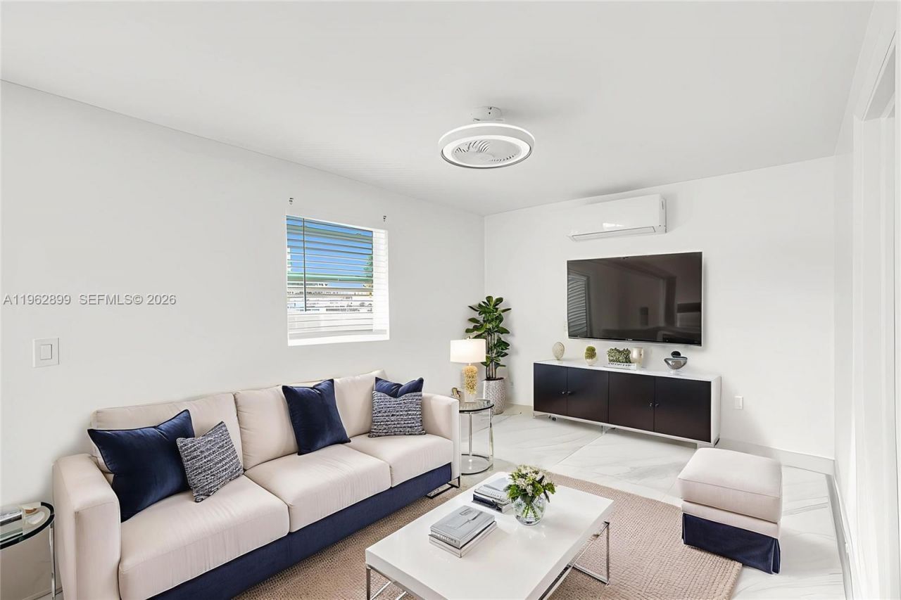 2001 N 22nd Ave, Hollywood, FL 33020 Photo