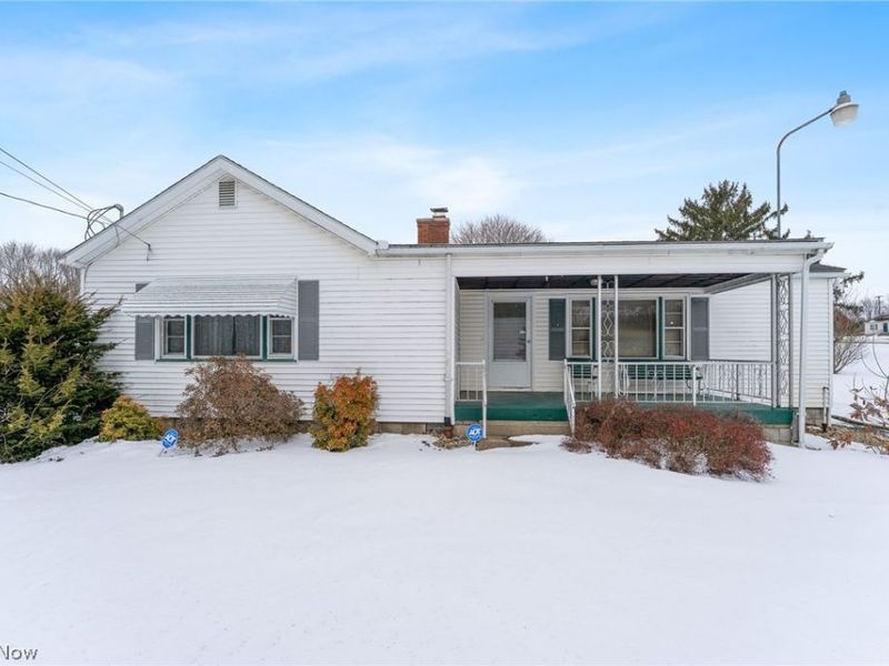 5160 Oak Street, Lowellville, OH 44436 Photo 1