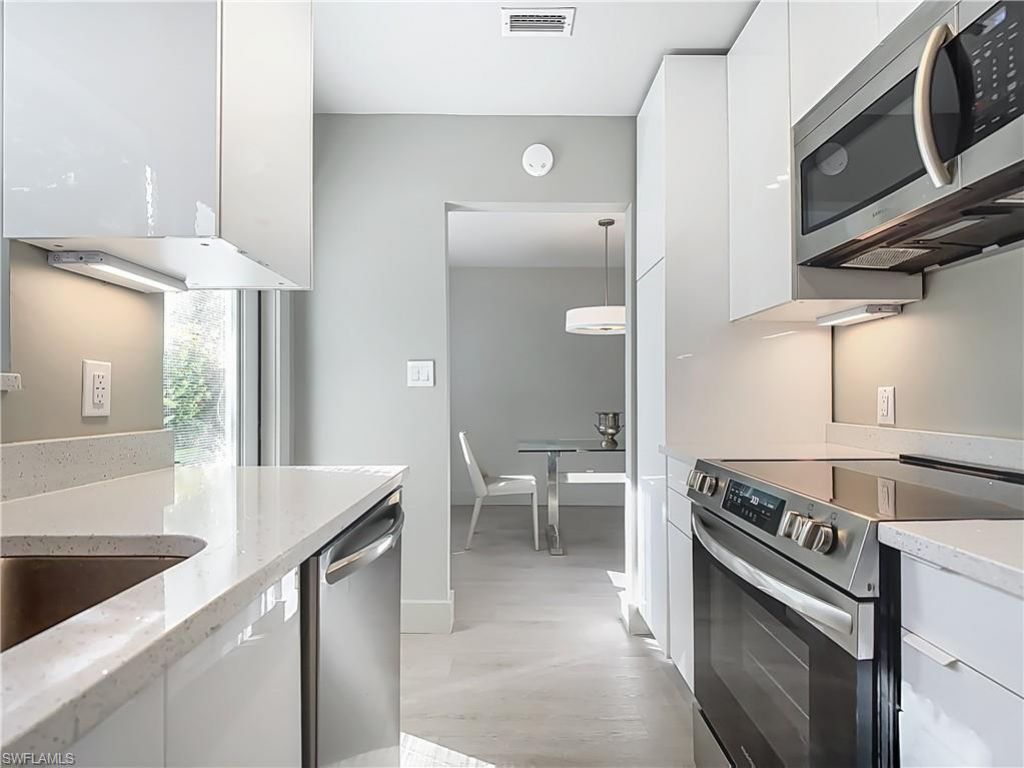 2544 1st St, Unit 102, Fort Myers, FL 33901 Photo