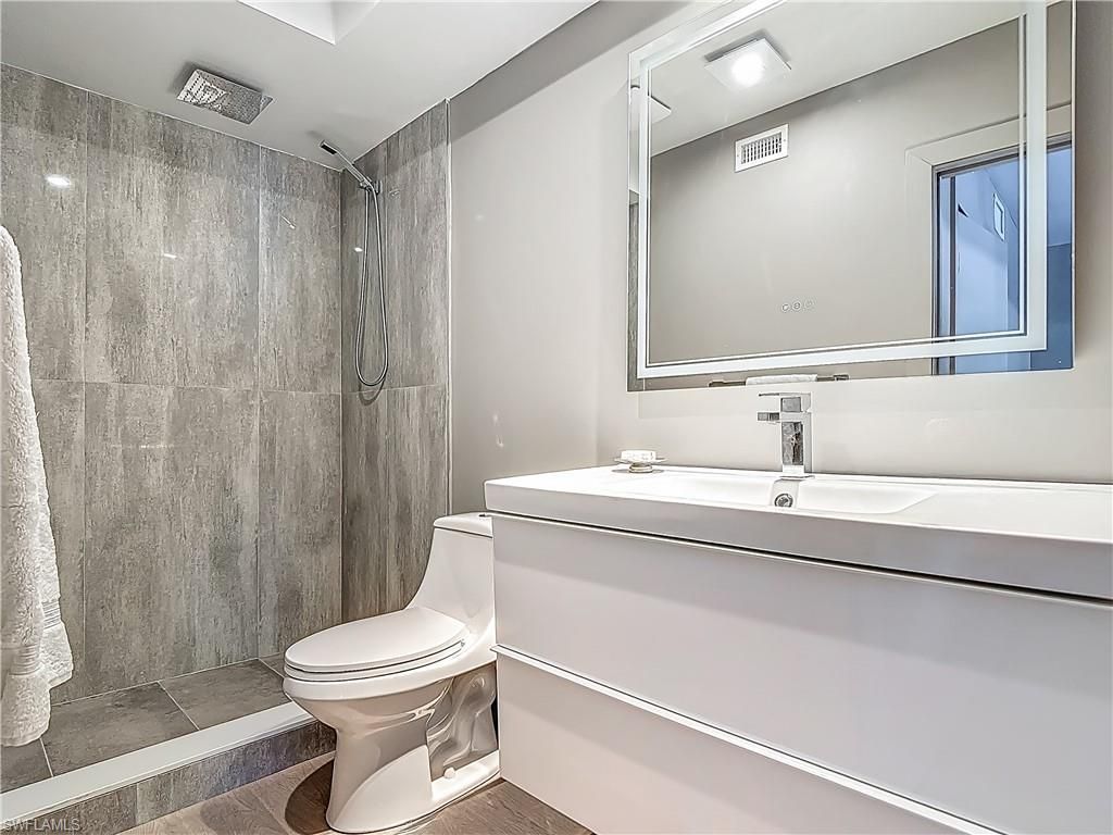 2544 1st St, Unit 102, Fort Myers, FL 33901 Photo