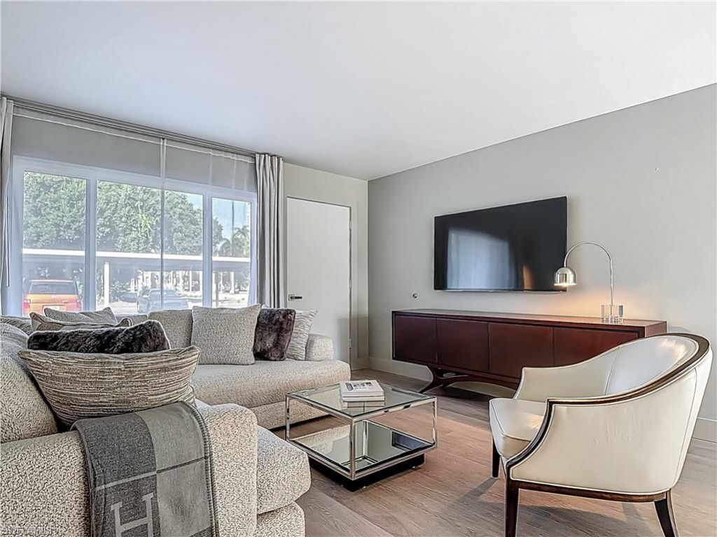 2544 1st St , Unit 102, Fort Myers, FL 33901 Photo