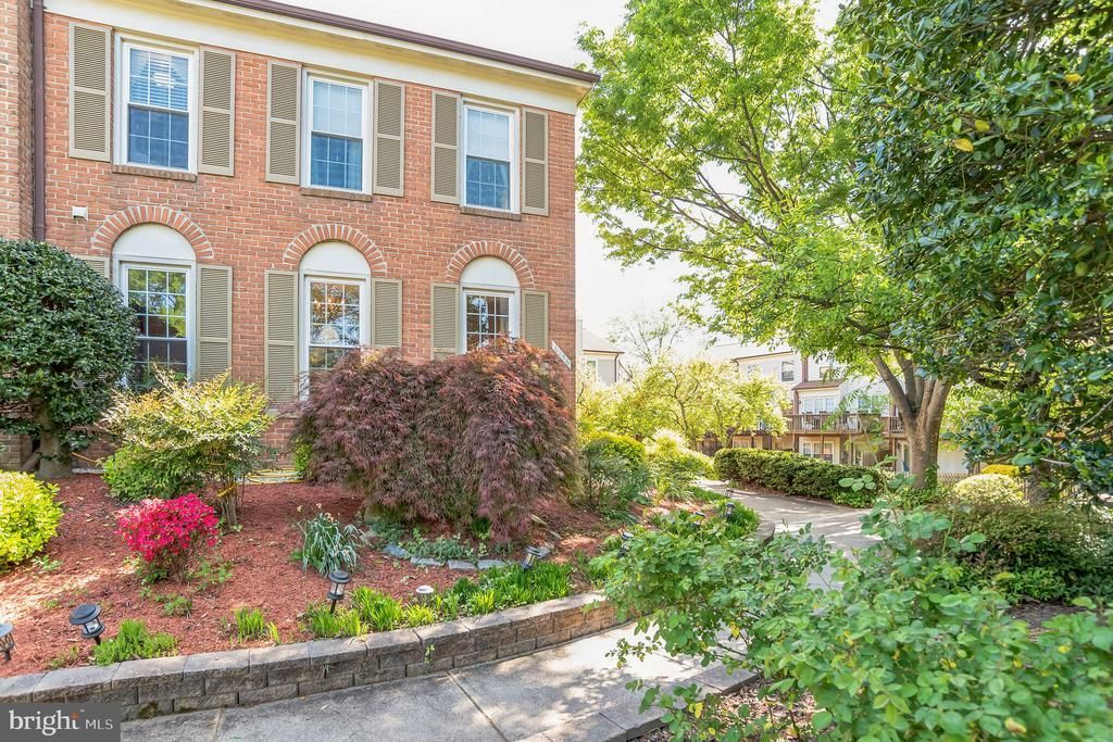 6156 Wellington Commons Drive, Alexandria, VA 22310 Main Photo