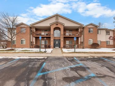 9624 Sawgrass Court, Van Buren Twp, MI 48111