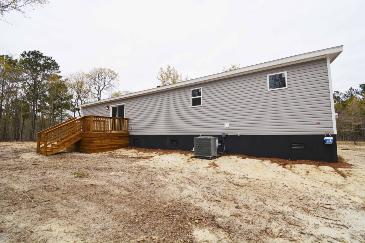 1069 Wild Rose Court Photo 11