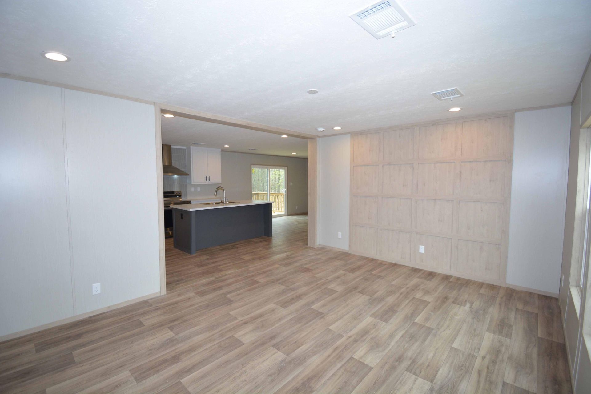 1069 Wild Rose Court Photo 12