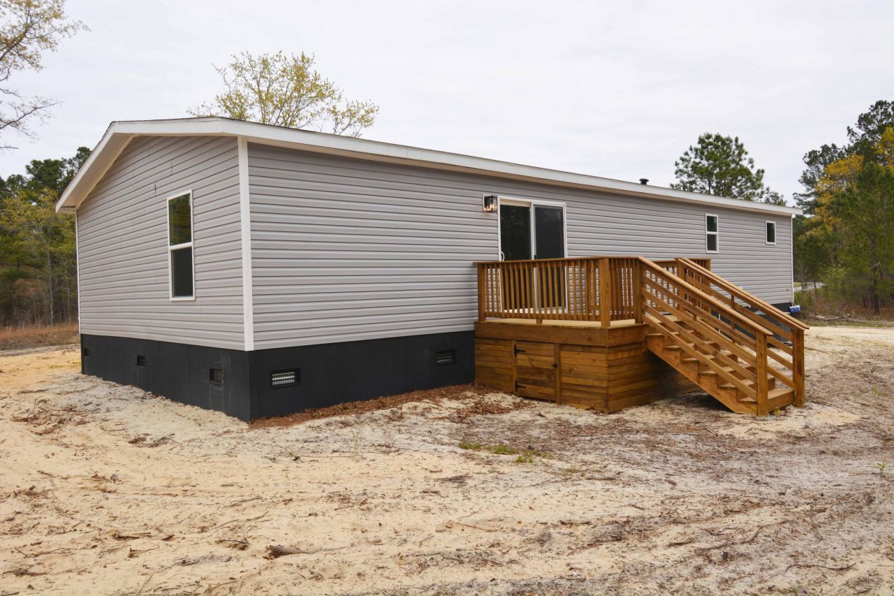 1069 Wild Rose Court Photo 12