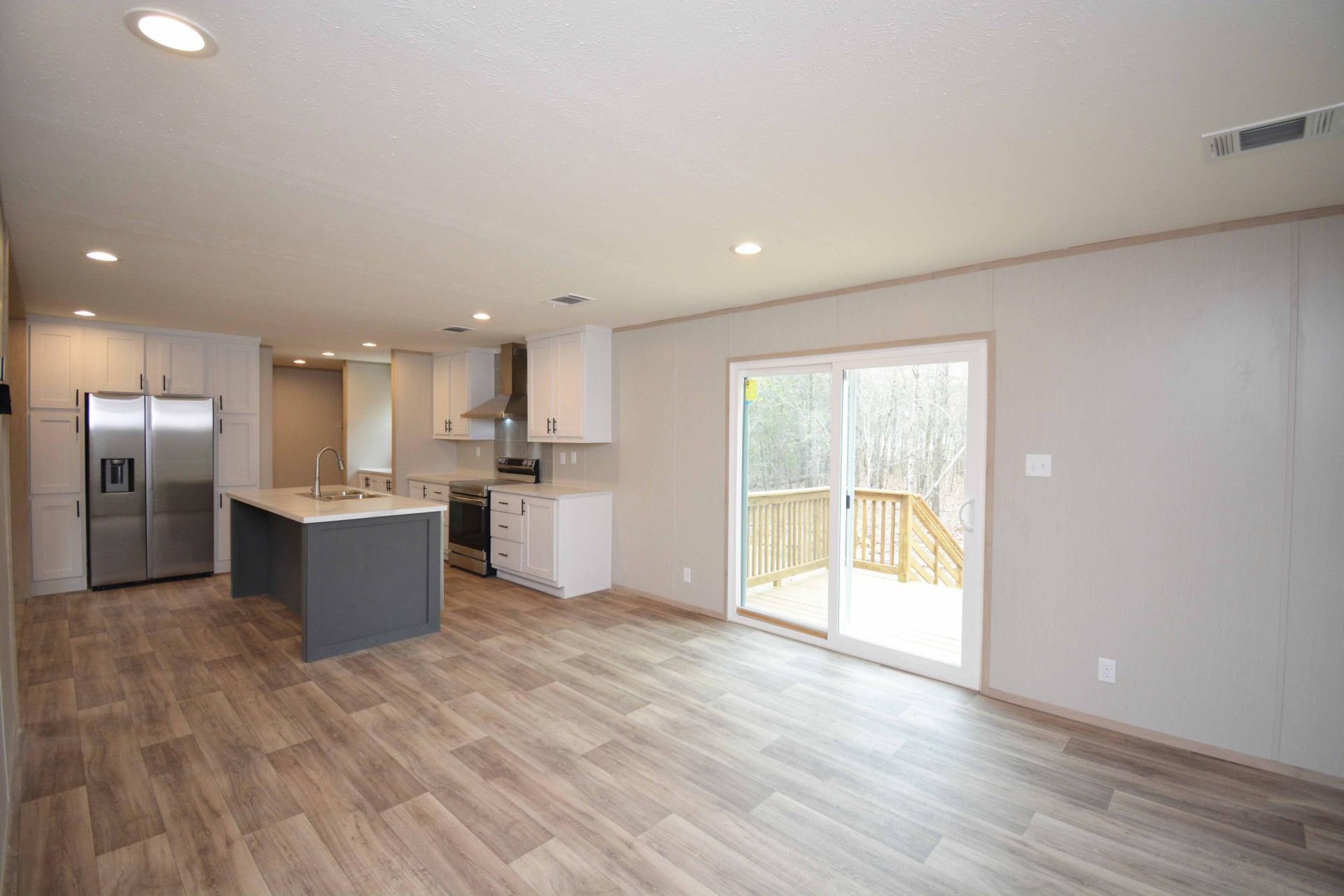 1069 Wild Rose Court Photo 19