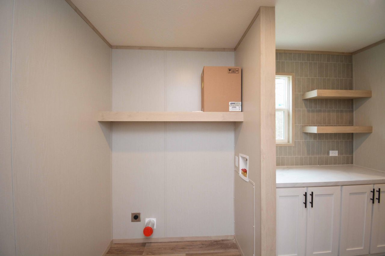 1069 Wild Rose Court Photo 26