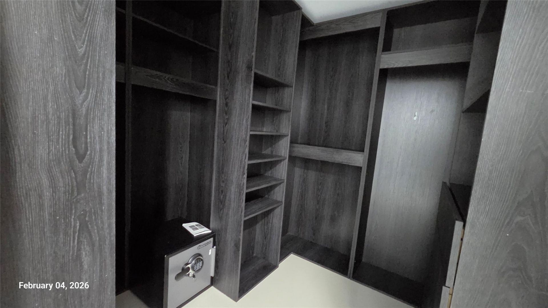 2950 NE 188th Street, Unit 110, Miami, FL 33180 Photo