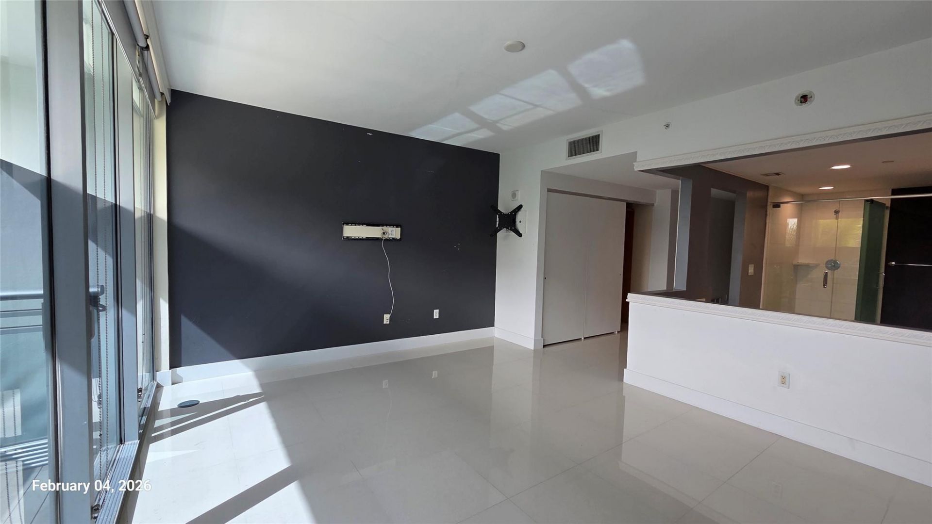 2950 NE 188th Street, Unit 110, Miami, FL 33180 Photo