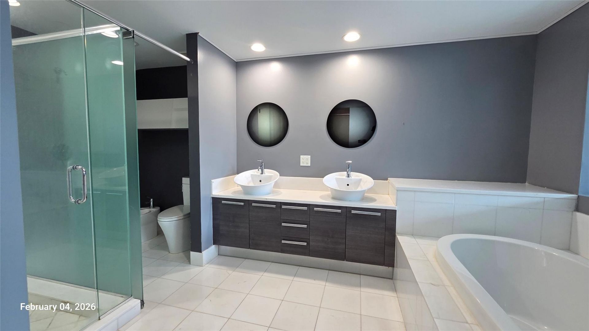 2950 NE 188th Street, Unit 110, Miami, FL 33180 Photo