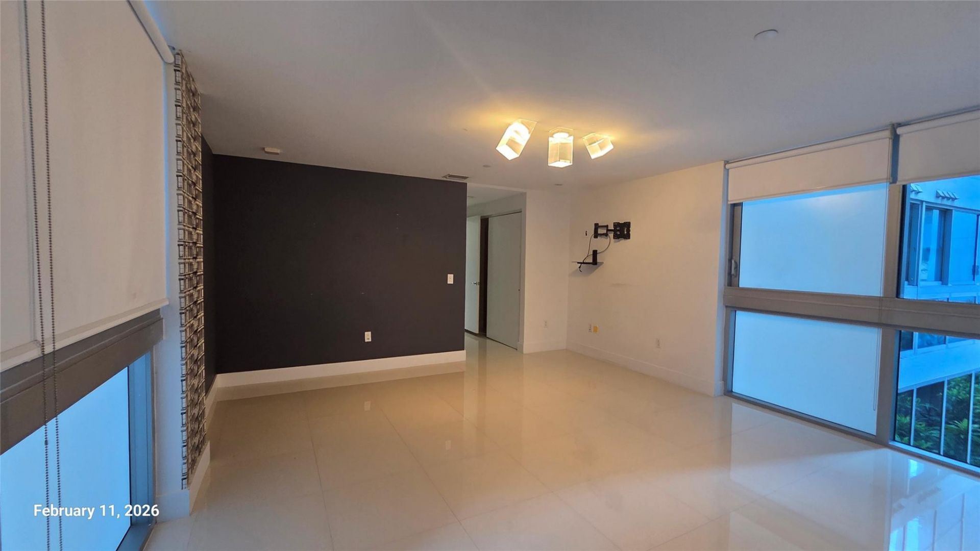 2950 NE 188th Street, Unit 110, Miami, FL 33180 Photo