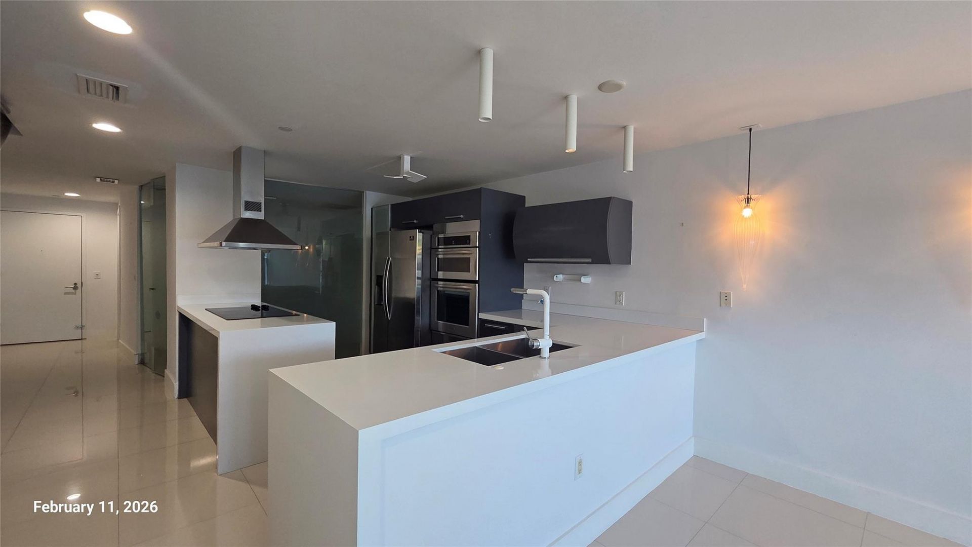 2950 NE 188th Street, Unit 110, Miami, FL 33180 Photo