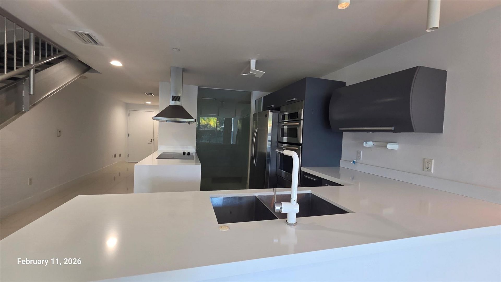 2950 NE 188th Street, Unit 110, Miami, FL 33180 Photo