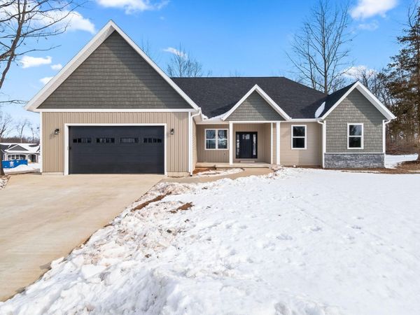 64 Arapaho Trail, Coldwater, MI 49036