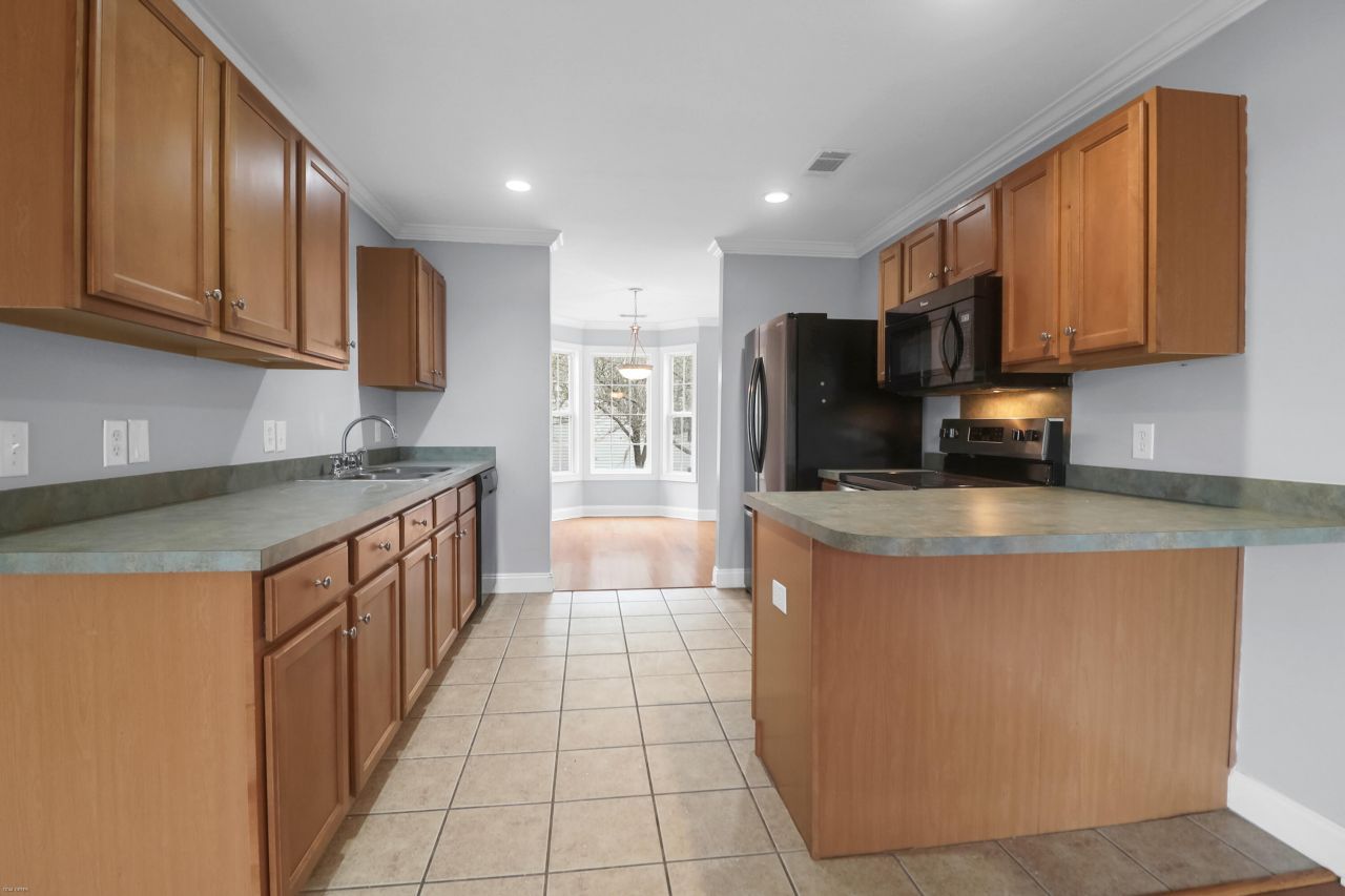 4008 Radcliffe Place Drive Photo 12