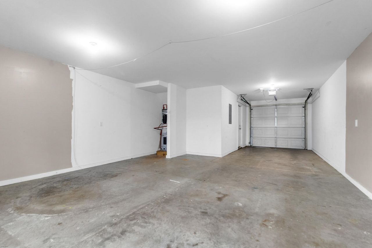 4008 Radcliffe Place Drive Photo 5