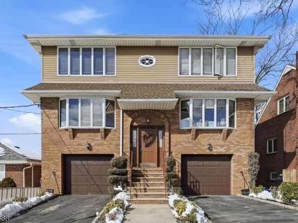 243 Newark Ave, Lyndhurst, NJ 07071