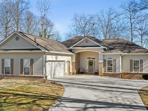 227 Saligugi Circle, Loudon, TN 37774