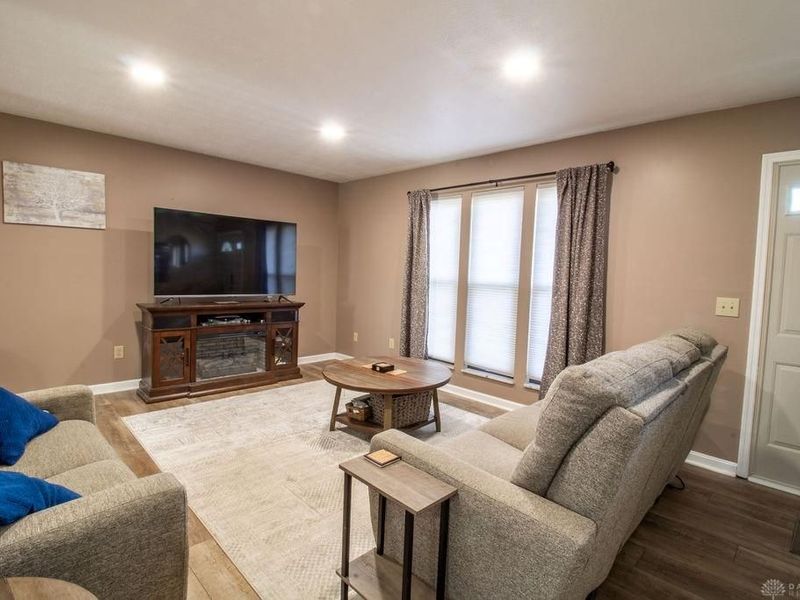 5943 Green Crest Drive, Fairfield Township, OH 45011 Photo 4