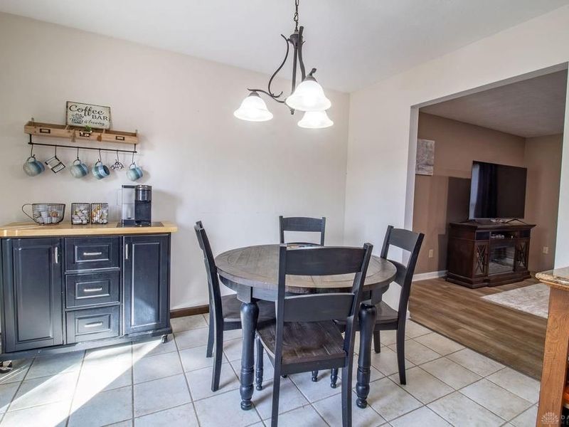 5943 Green Crest Drive, Fairfield Township, OH 45011 Photo 7