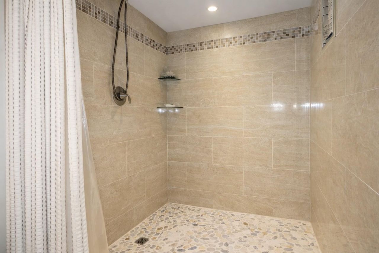 4350 Hillcrest Drive, Unit 1001   100, Hollywood, FL 33021 Photo