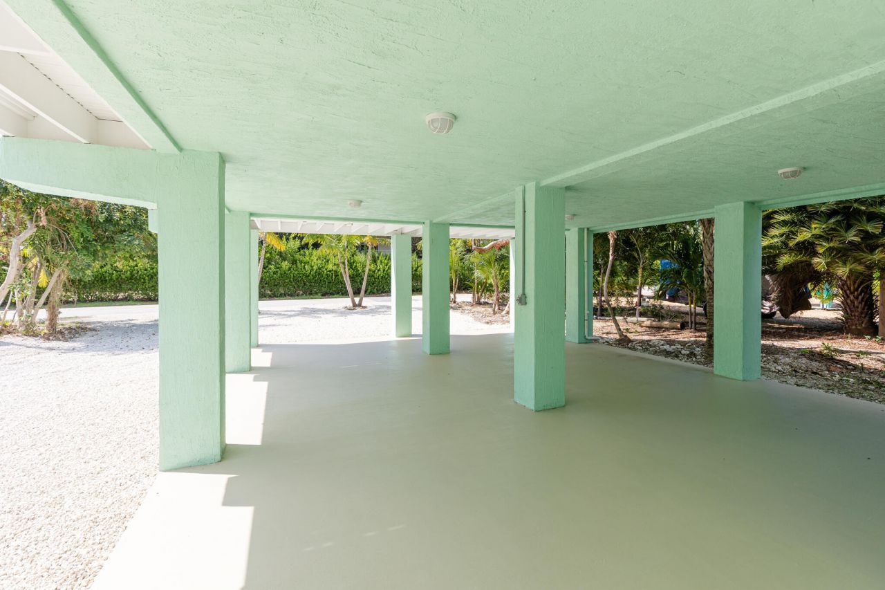 224 W Seaview Drive, Duck Key, FL 33050 Photo